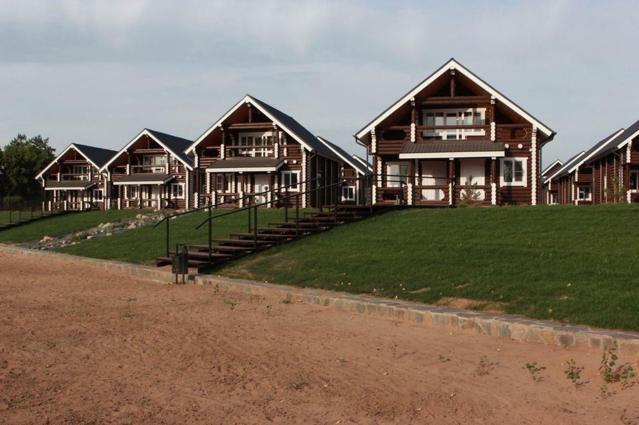 ГОСТИНИЦА HOLIDAY VILLAGE PRORAN САМАРА (Россия) | NOCHI